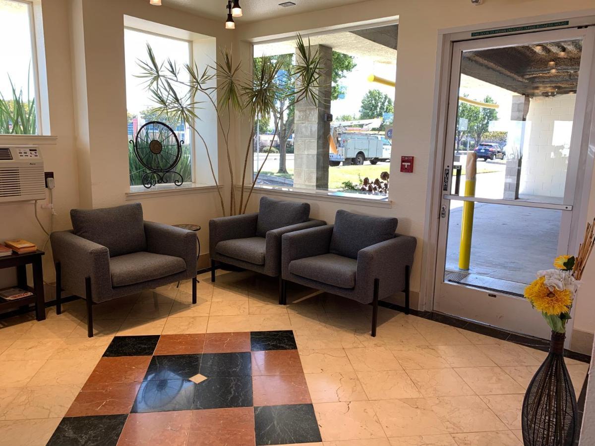 Airport Motel